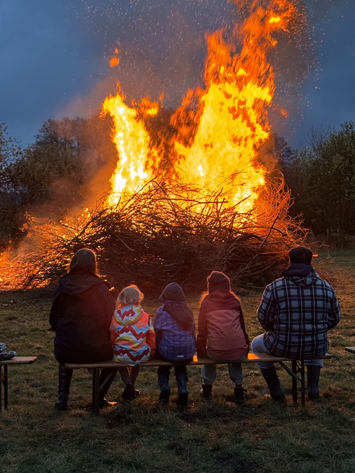 Osterfeuer auf dem Ferienhof Kunzog